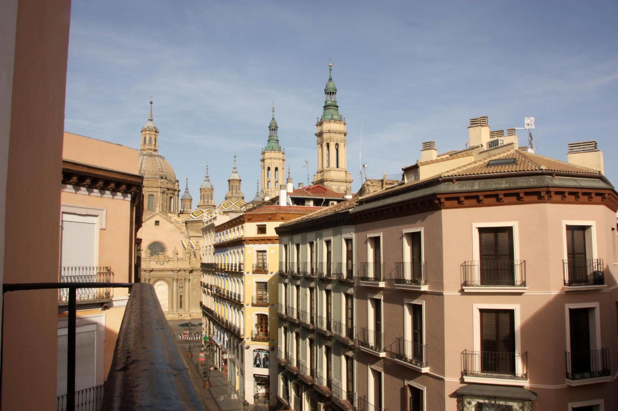 Dos Torres Pilar Suites- Balcones Con Vistas A La Ciudad Saragosse Extérieur photo